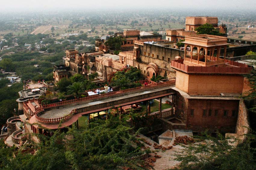 Neemrana Day Tour